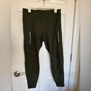Athleta Rainier Tight size Large.